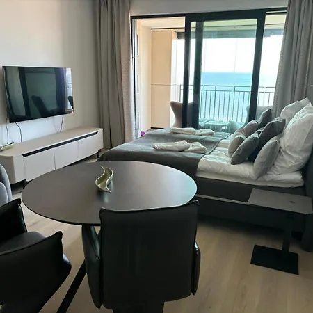 아파트 Baltic Infinity Sea&beach 미엥지즈드로예